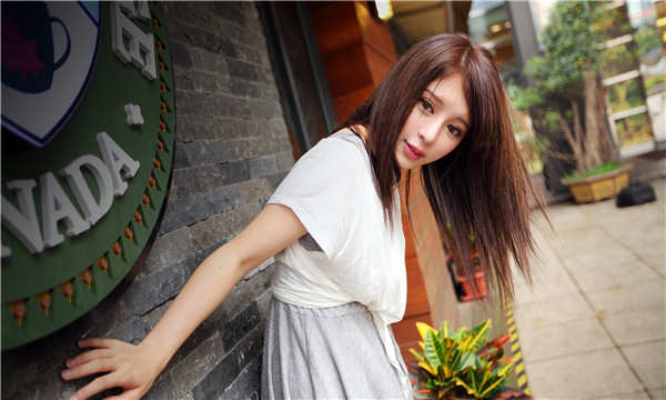 长白想找一个女性生孩子给报酬-｛找个女人生孩子多少钱｝